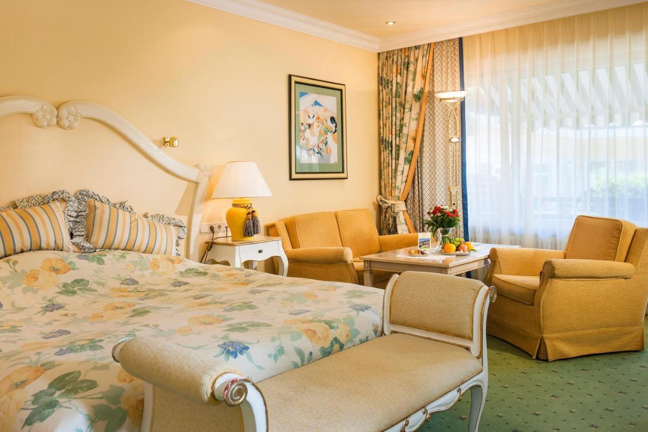 Relais & Chateaux Hotel Schwarzmatt 바덴바일러 외부 사진
