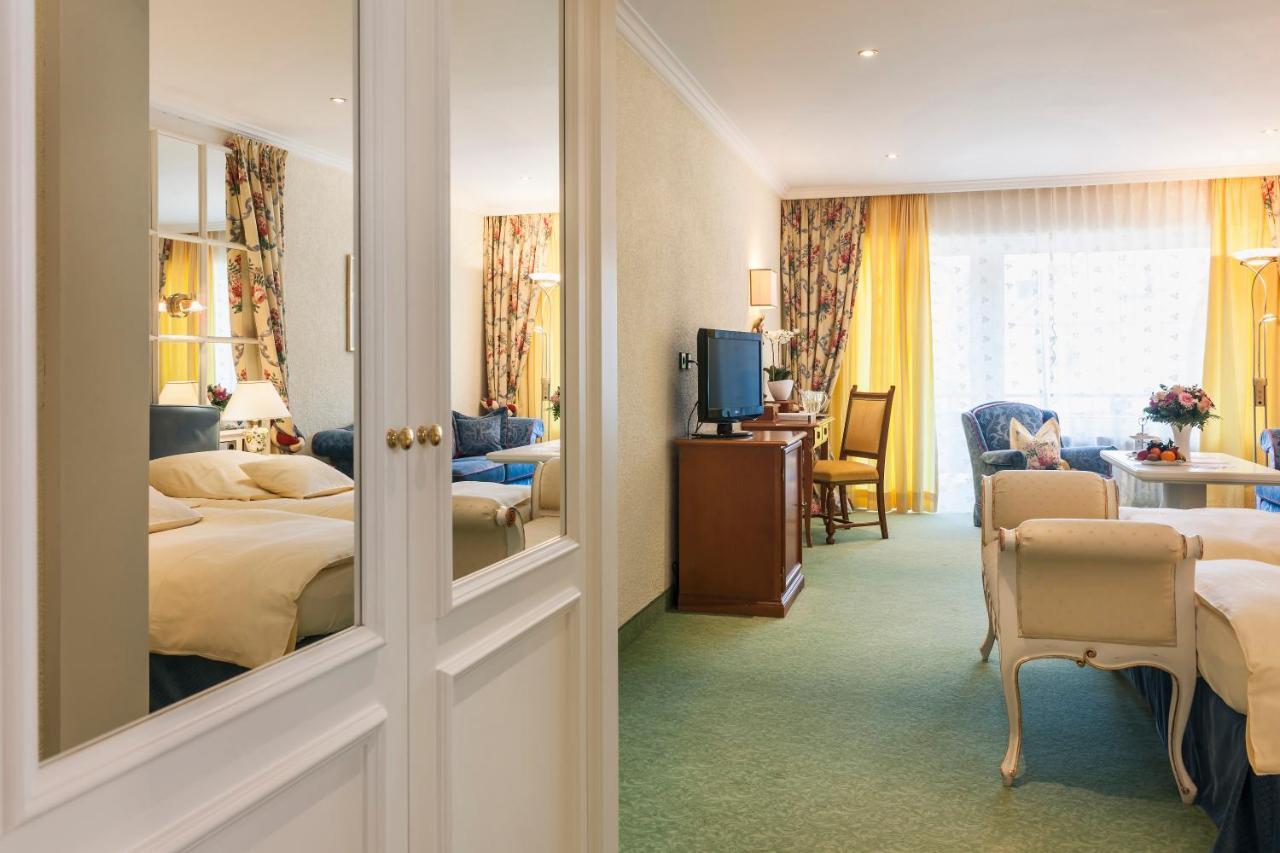 Relais & Chateaux Hotel Schwarzmatt 바덴바일러 외부 사진