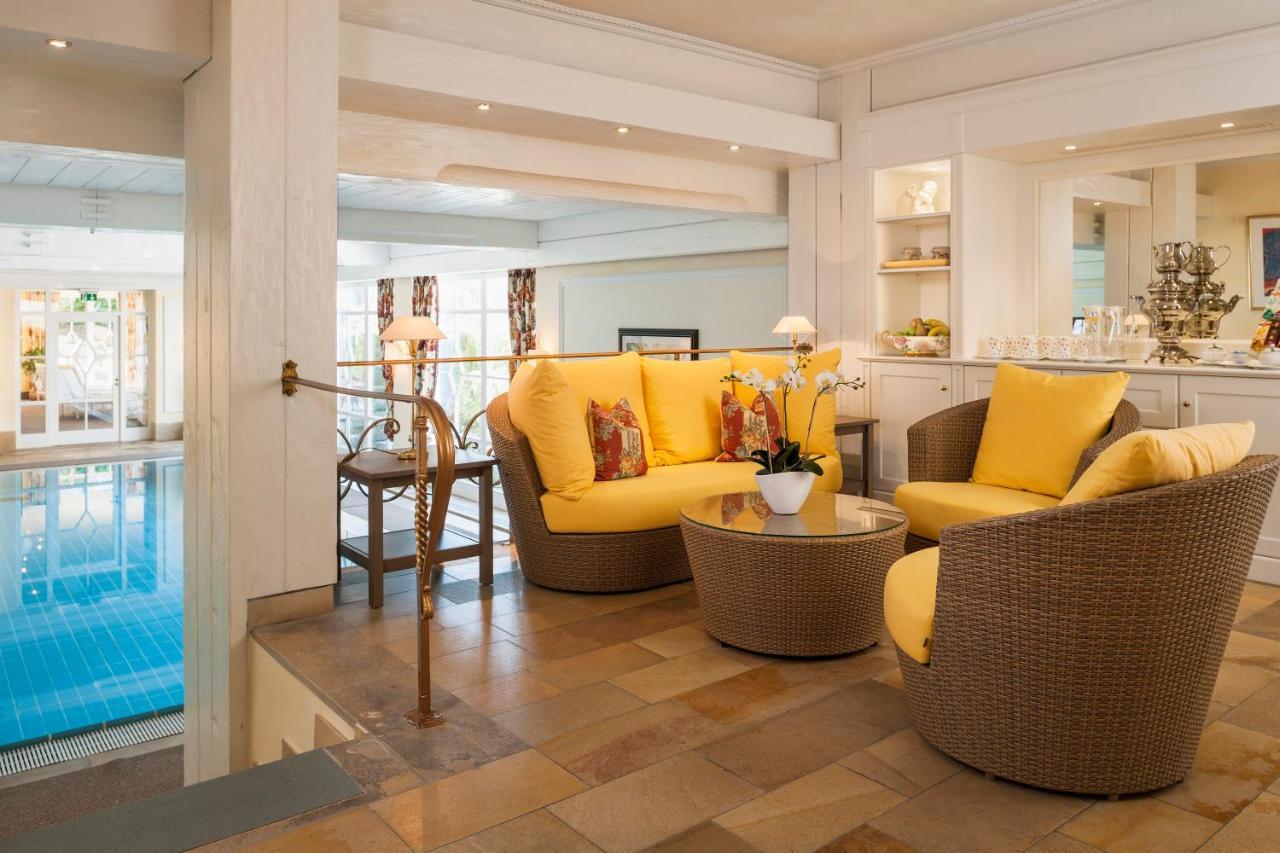 Relais & Chateaux Hotel Schwarzmatt 바덴바일러 외부 사진