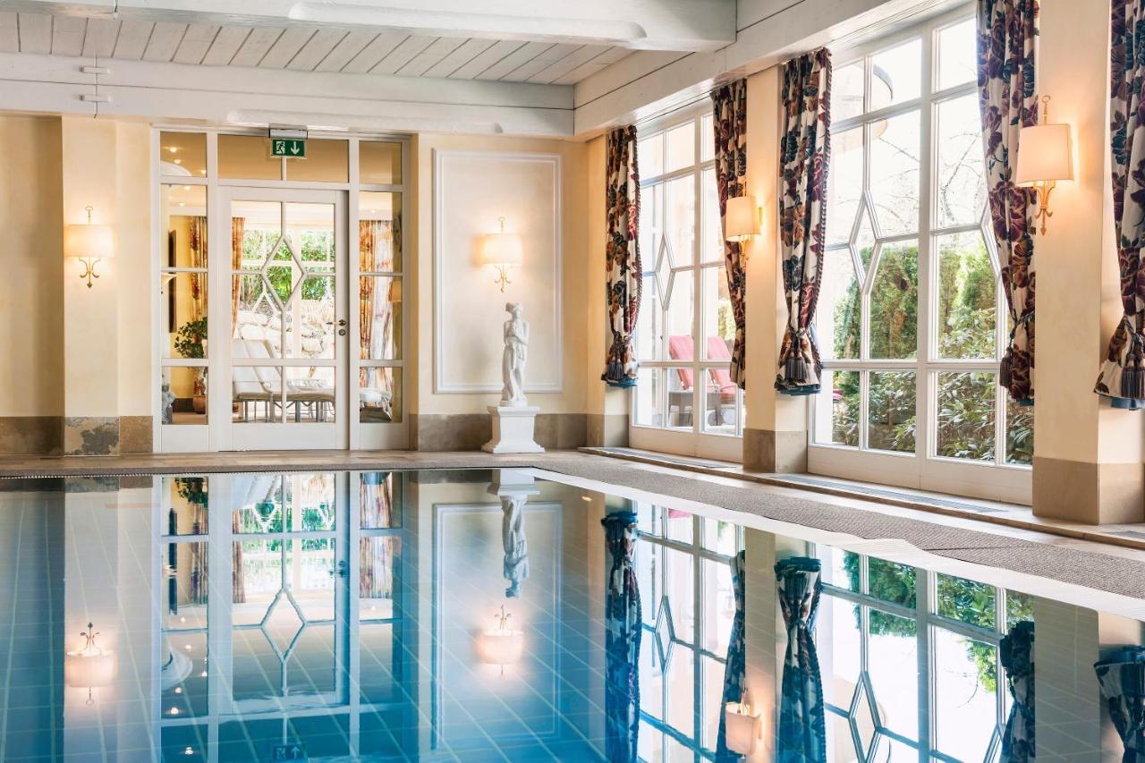 Relais & Chateaux Hotel Schwarzmatt 바덴바일러 외부 사진